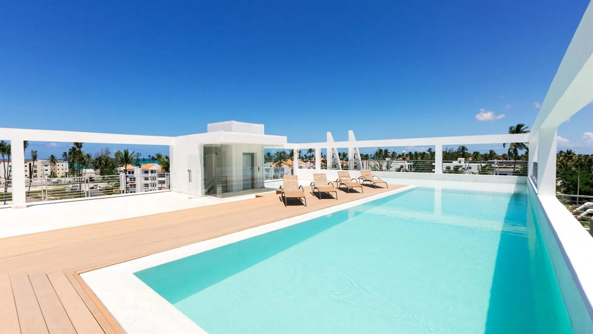 Ducassi Suites Rooftop Pool - Beach Club And Spa Punta Cana Hotel