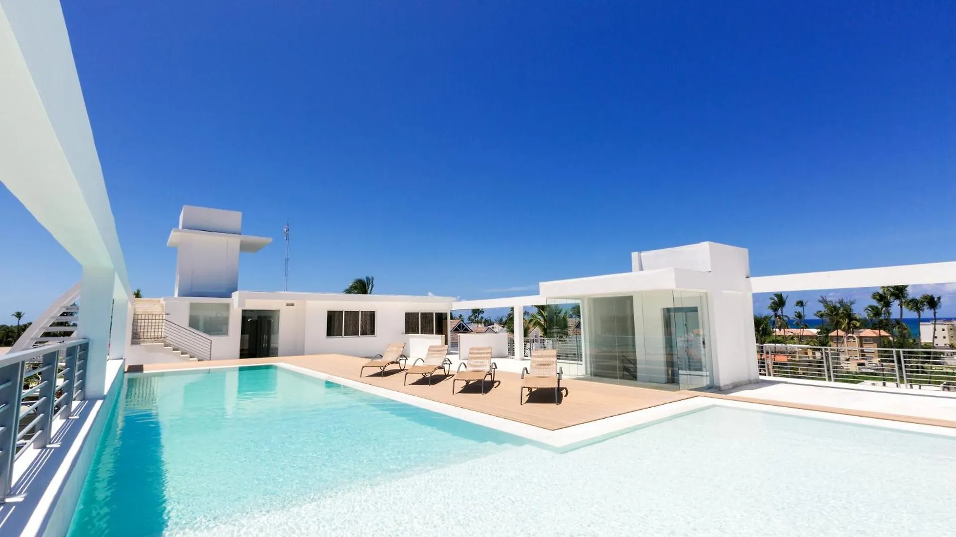 Hotel Ducassi Suites Rooftop Pool - Beach Club And Spa Punta Cana