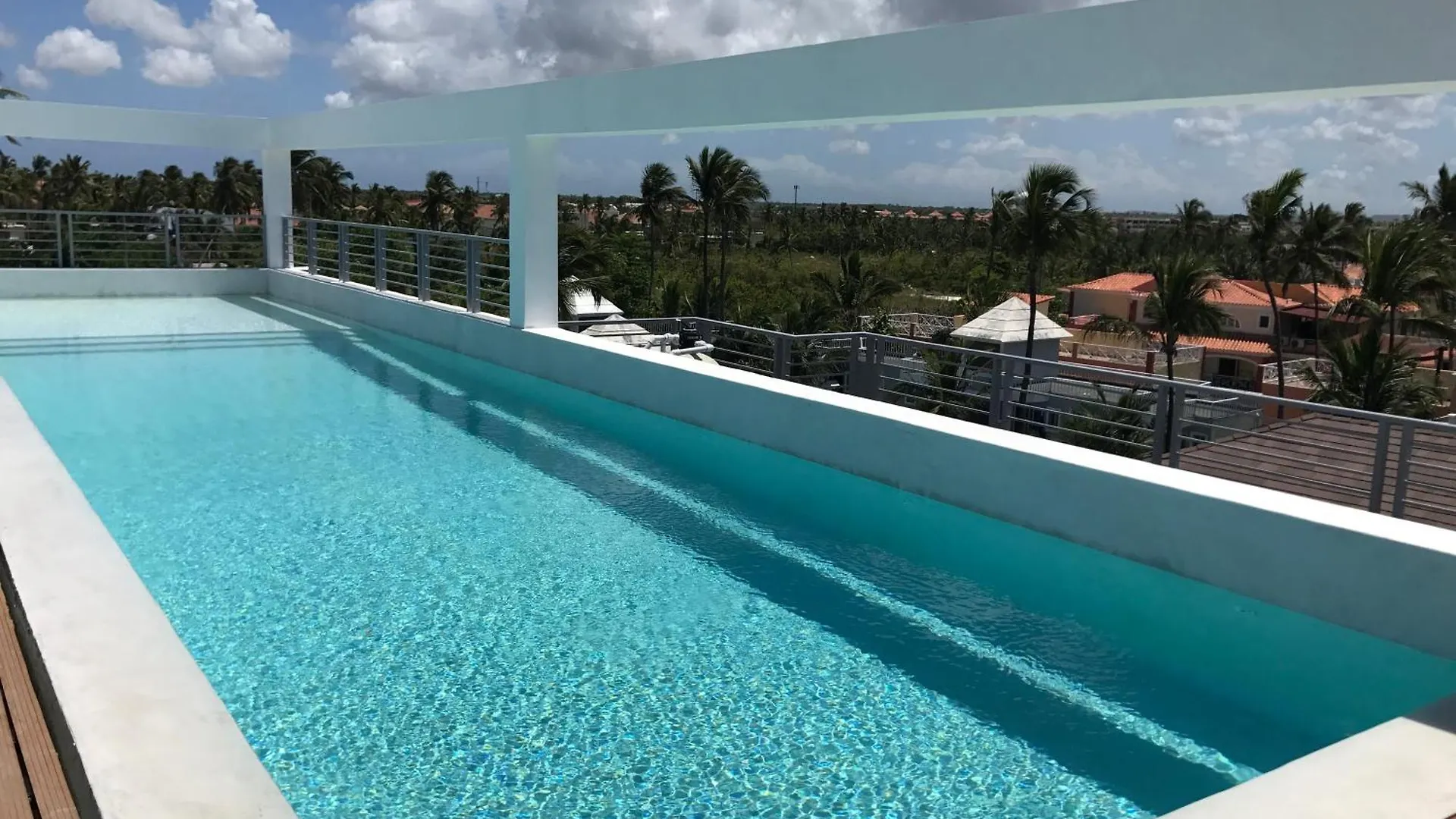 Ducassi Suites Rooftop Pool - Beach Club And Spa Punta Cana