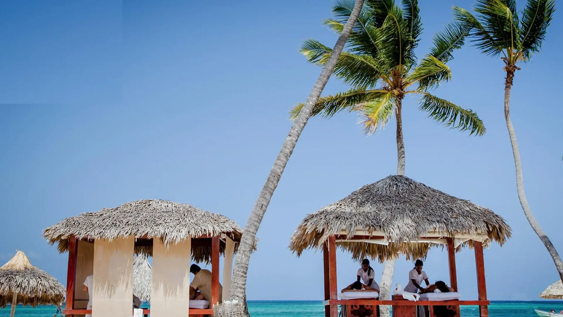 Ducassi Suites Rooftop Pool - Beach Club And Spa Punta Cana Hotel
