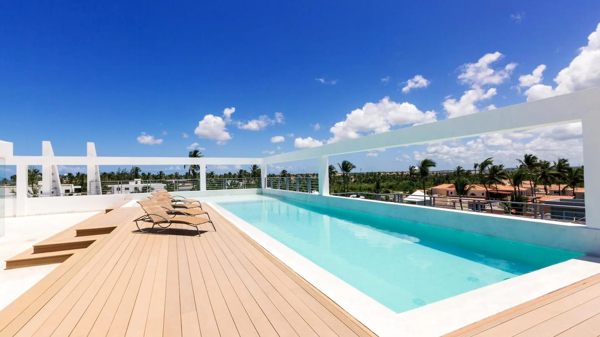 Ducassi Suites Rooftop Pool - Beach Club And Spa Punta Cana Hotel
